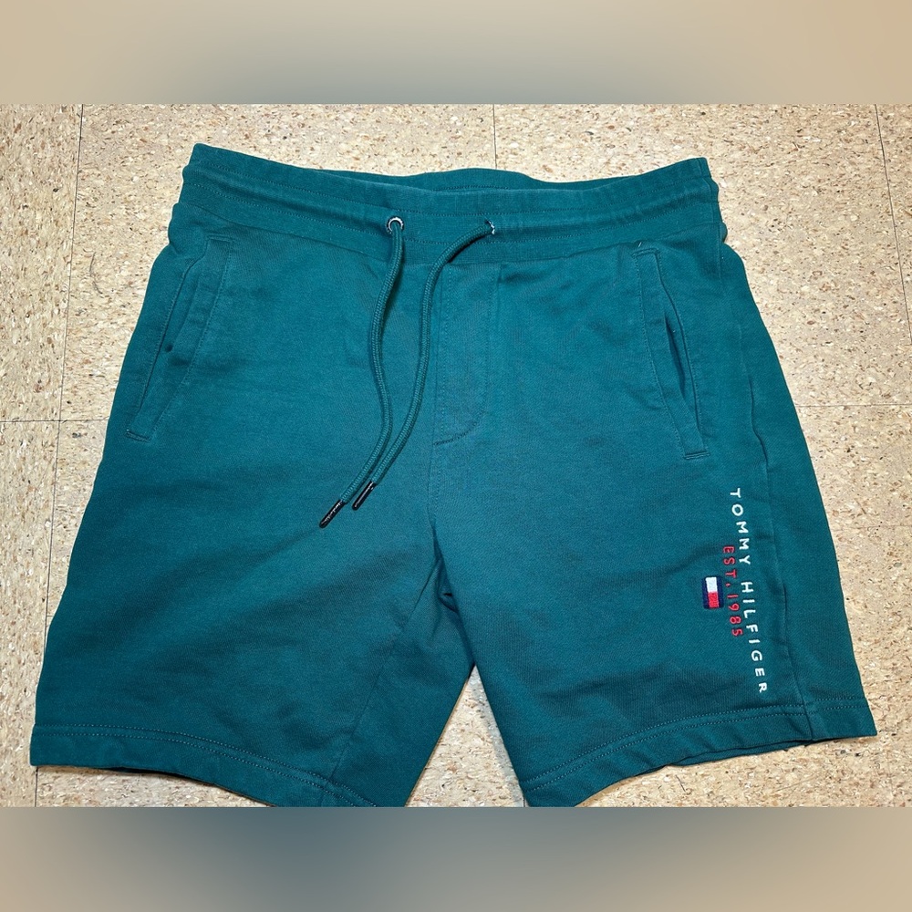 Tommy Hilfiger Mens Green Sweat Shorts Drawstring Green Active Casual Size Small